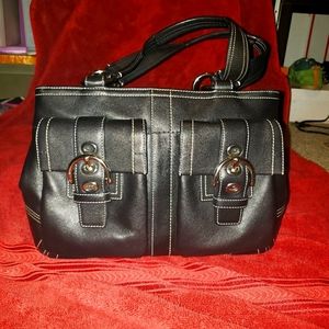 Small coach bag all black